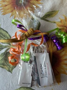 🔫 JULIETTE HAS A GUN  NOT A PERFUME WITH BAG CHARM KEYCHAIN 🔫